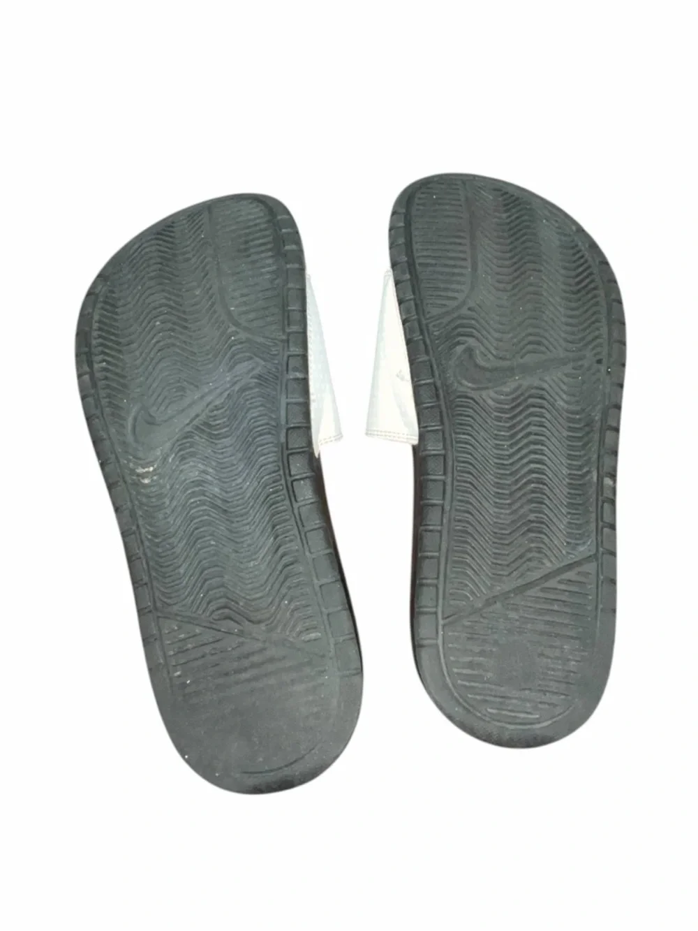 Nike Benassi Slides Black White Men’s 6 Women’s 8